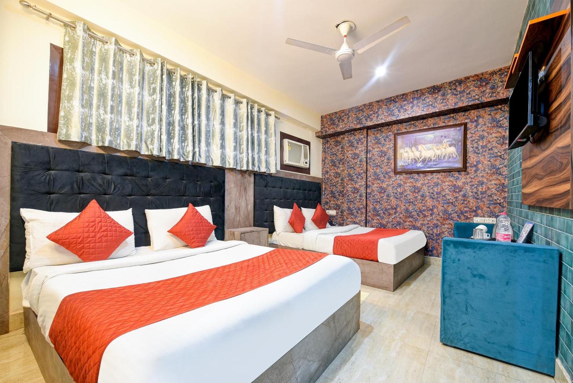 Hotel Square Plaza At Airport New Delhi Exterior photo