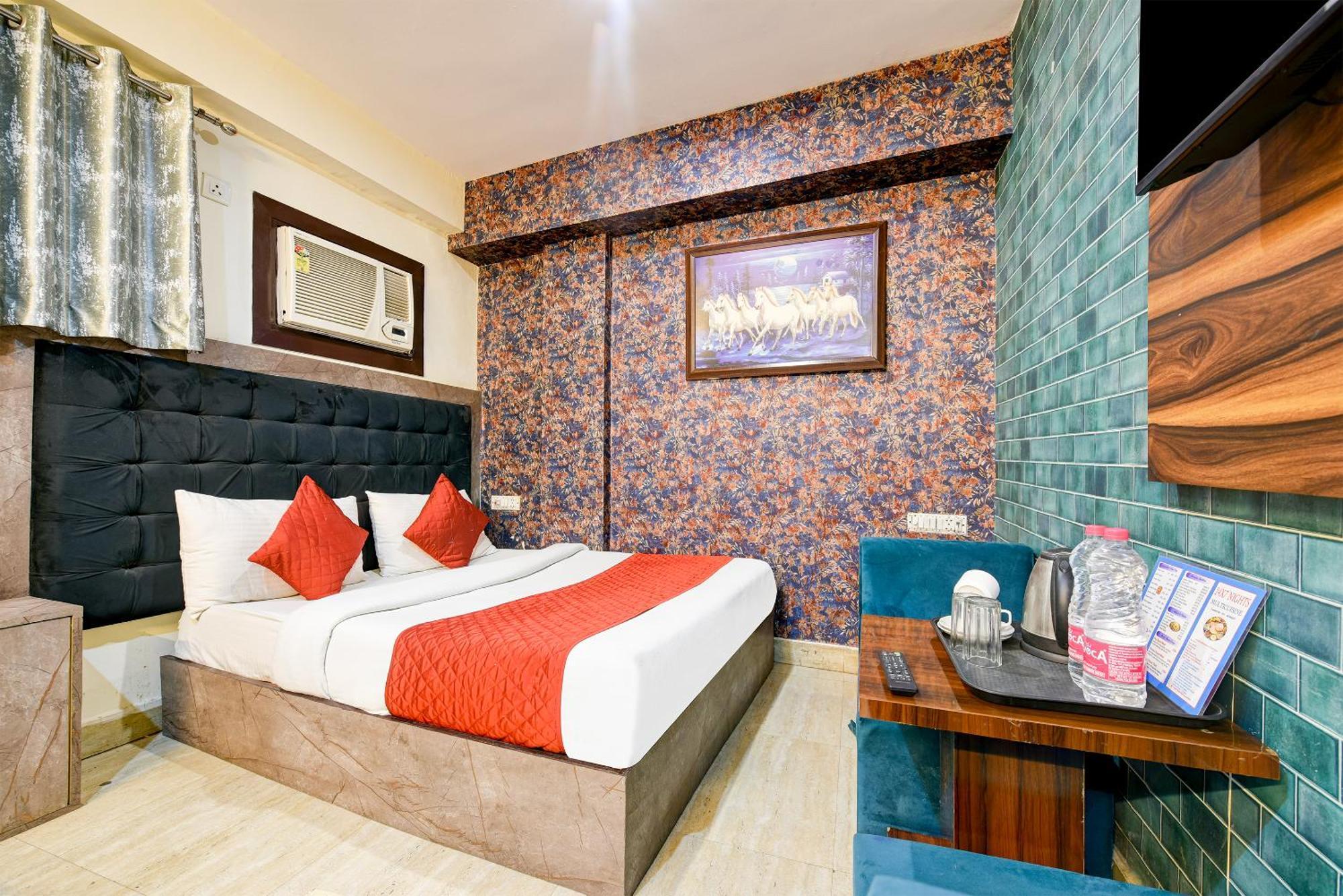 Hotel Square Plaza At Airport New Delhi Exterior photo