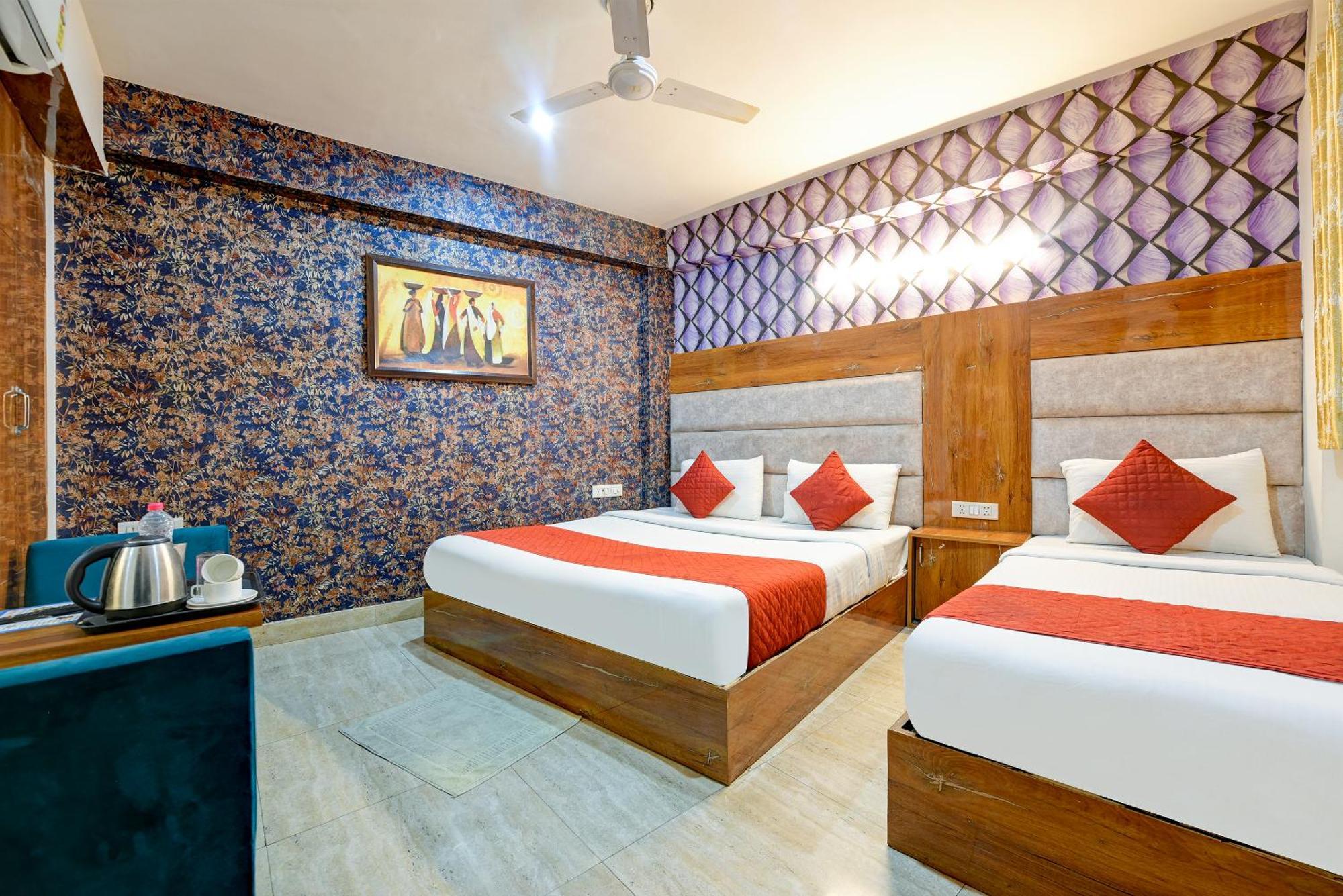 Hotel Square Plaza At Airport New Delhi Exterior photo