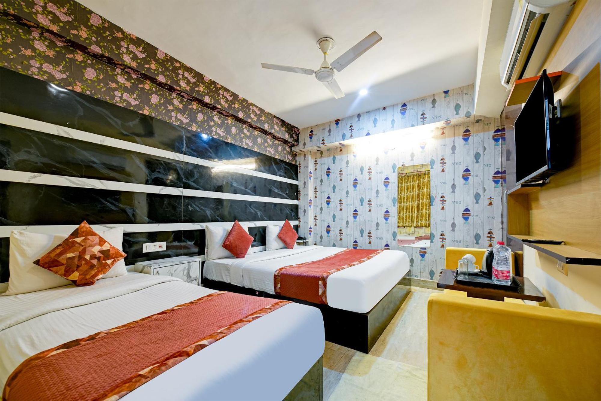 Hotel Square Plaza At Airport New Delhi Exterior photo